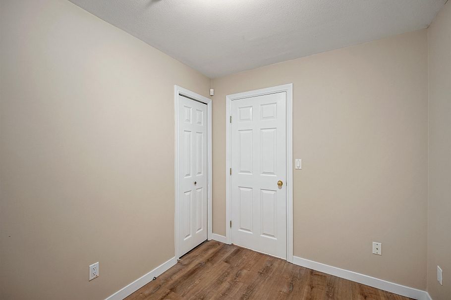 3978 Victoria Drive Vancouver, BC - 30