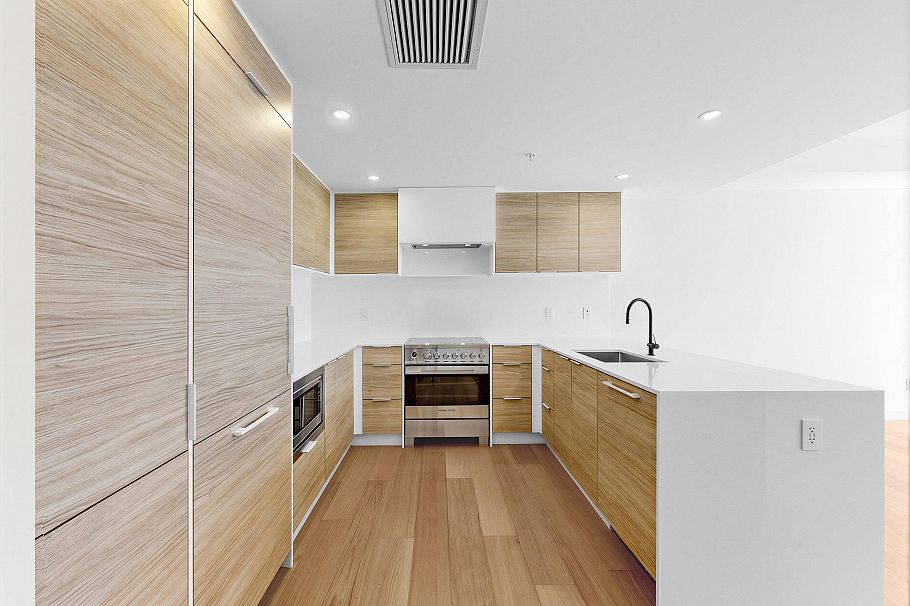 504 6485 Manitoba Street Vancouver, BC - 2