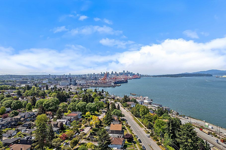 2587 Yale Street Vancouver, BC - 20