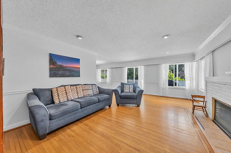 468 Saville Crescent North Vancouver, BC - 22