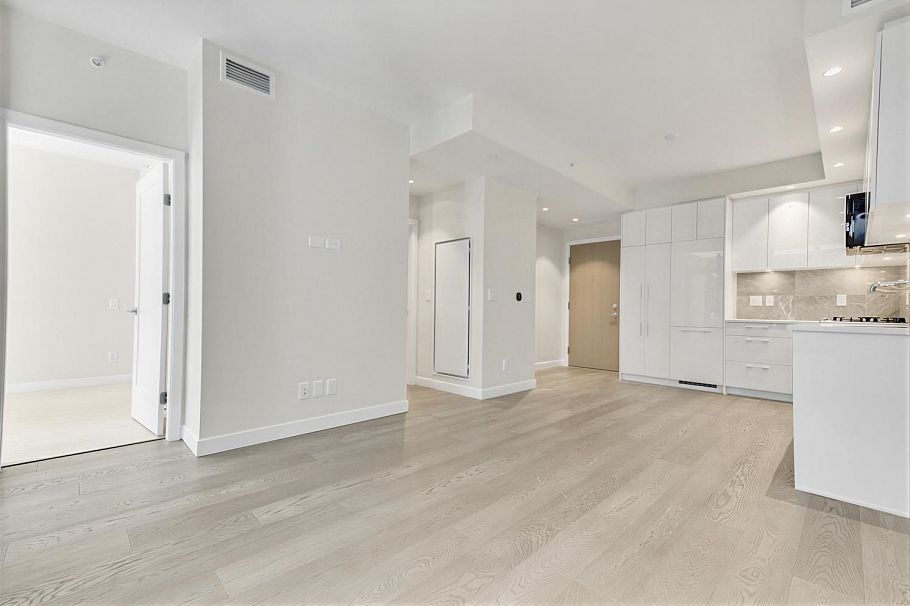 607 5608 Berton Avenue Vancouver, BC - 6