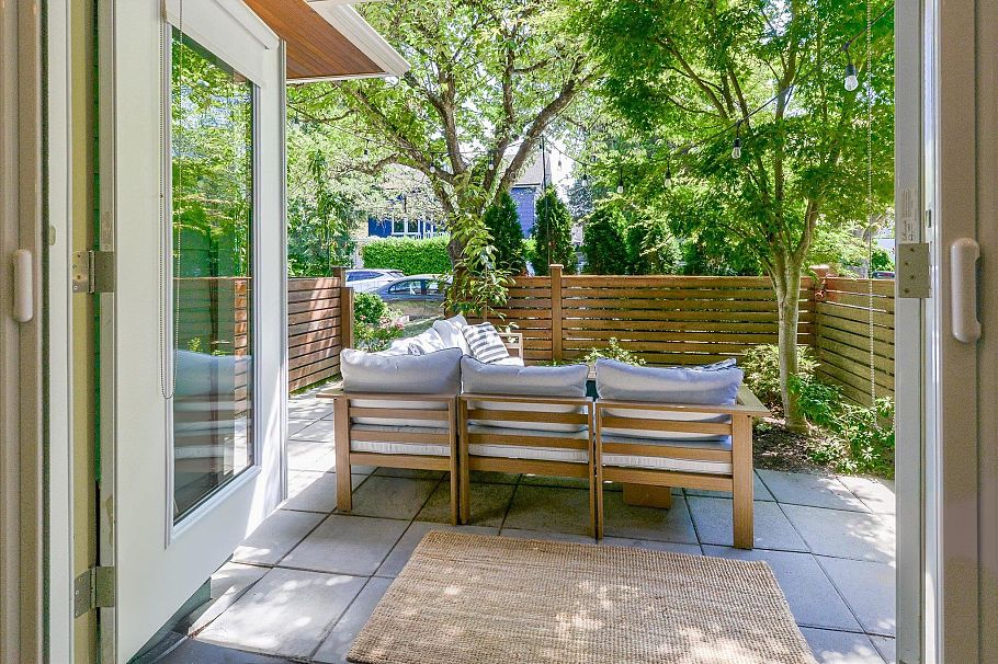 1181 E 19th Avenue Vancouver, BC - 4