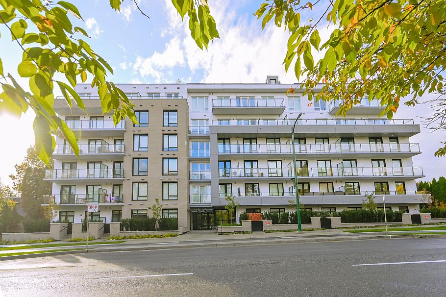 303 6859 Cambie Street Vancouver, BC - 1