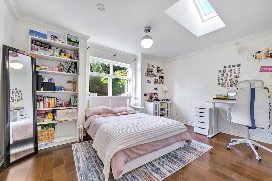 425 Tempe Crescent North Vancouver, BC - 27