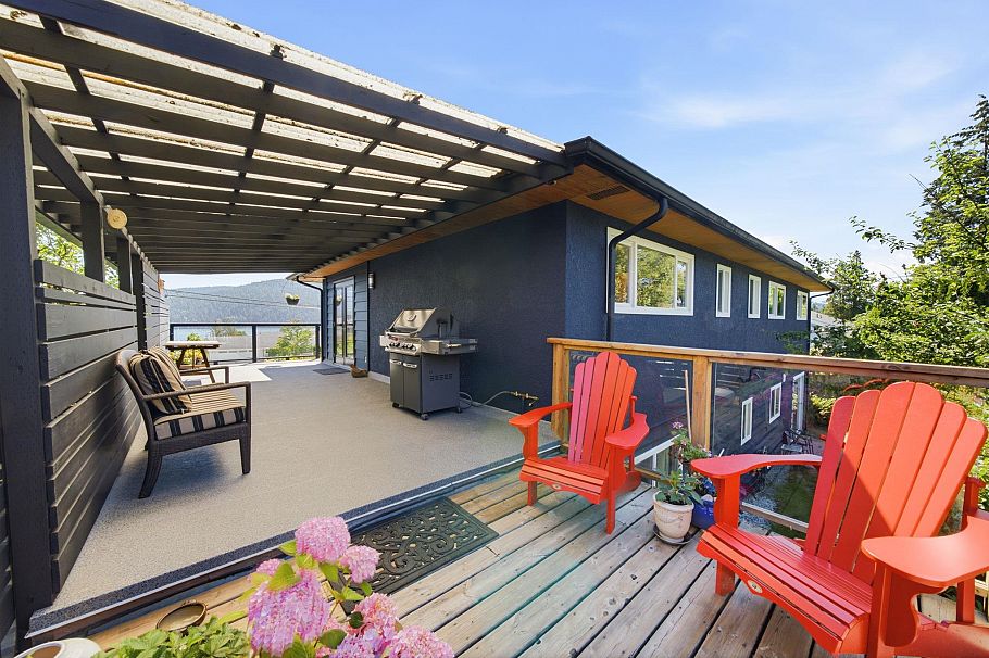 575 N Dollarton Highway North Vancouver, BC - 21