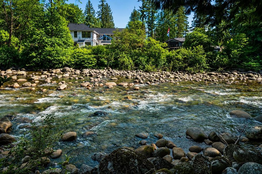 820 Seymour Boulevard North Vancouver, BC - 22
