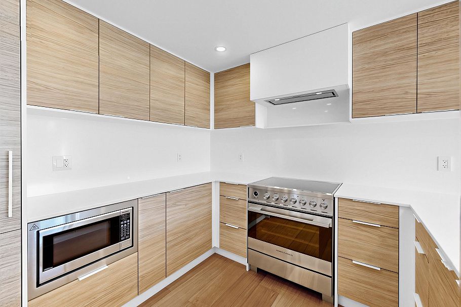 504 6485 Manitoba Street Vancouver, BC - 3