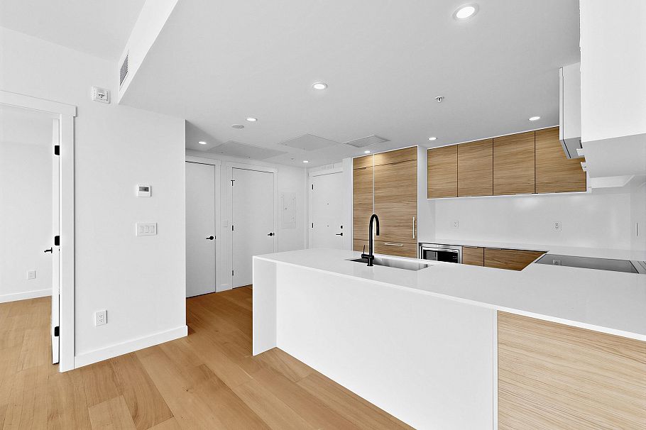 504 6485 Manitoba Street Vancouver, BC - 9