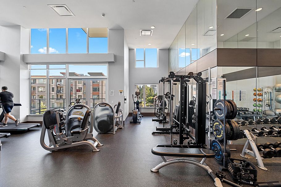 404 1210 E 27th Street North Vancouver, BC - 28