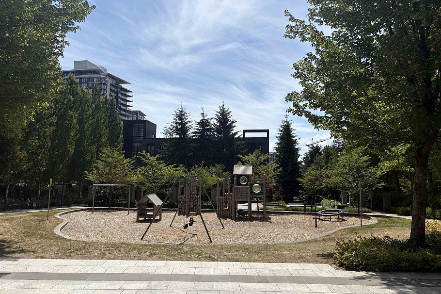 110 5728 Berton Avenue Vancouver, BC - 8