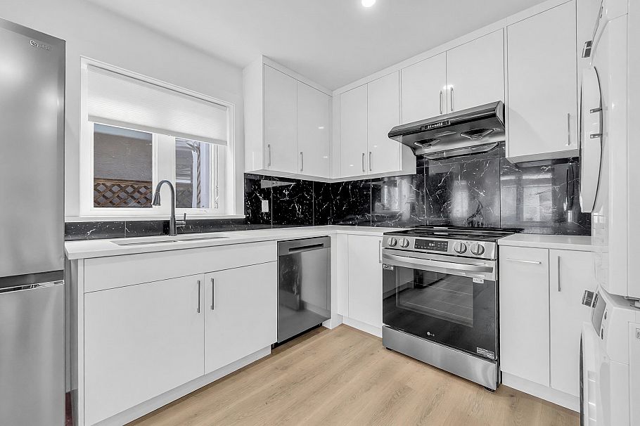 1675 W 59th Avenue Vancouver, BC - 32