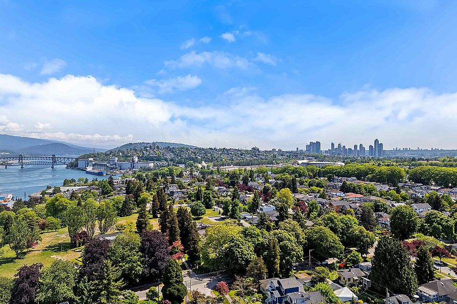 2587 Yale Street Vancouver, BC - 19
