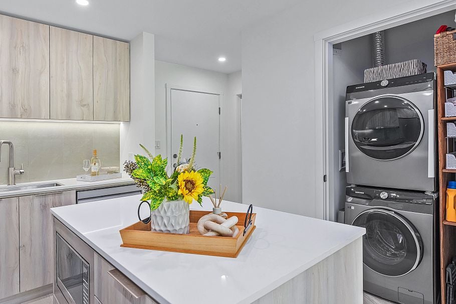 203 3596 Malsum Drive North Vancouver, BC - 6
