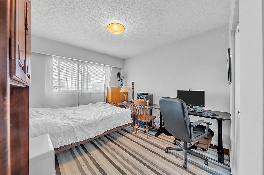 468 Saville Crescent North Vancouver, BC - 11