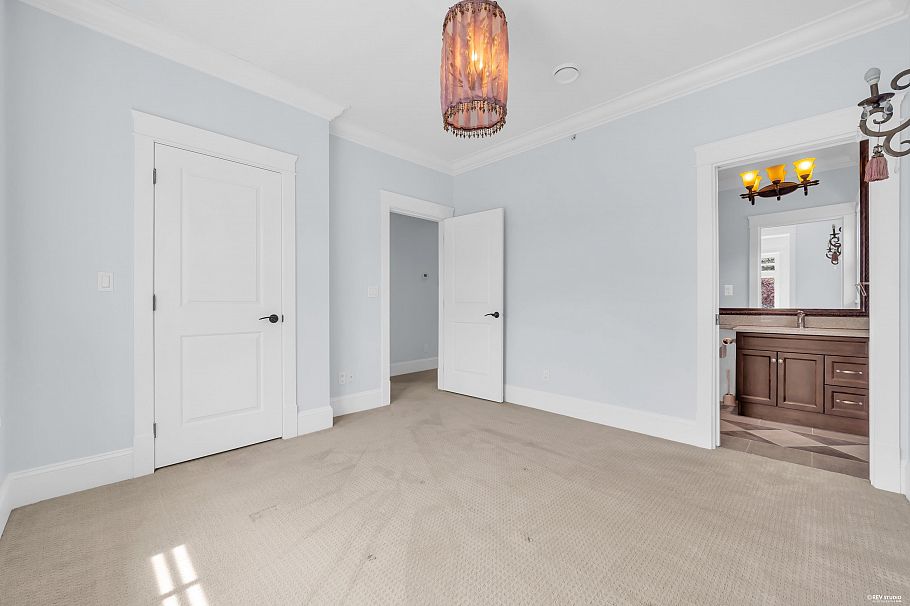 1675 W 59th Avenue Vancouver, BC - 29