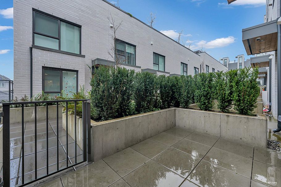 659 W 30th Avenue Vancouver, BC - 27
