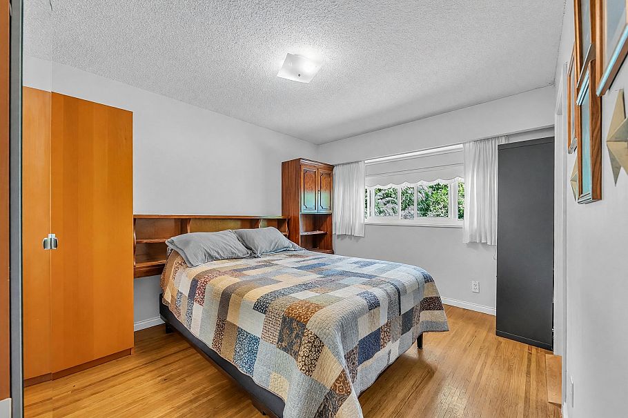 468 Saville Crescent North Vancouver, BC - 8