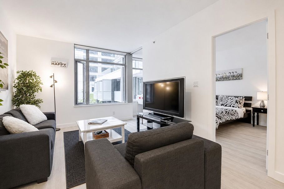 212 1661 Quebec Street Vancouver, BC - 3