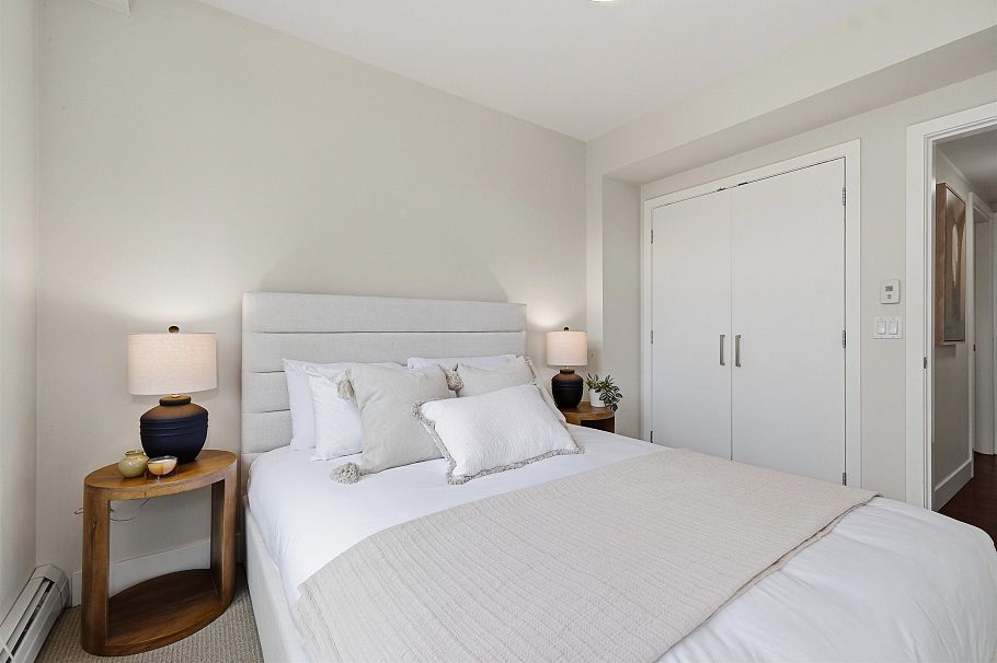 205 158 W 13th Street North Vancouver, BC - 20