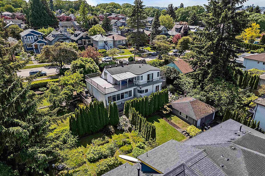 2587 Yale Street Vancouver, BC - 10