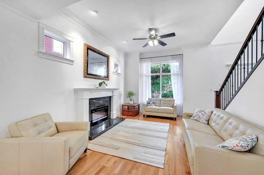 425 Tempe Crescent North Vancouver, BC - 23
