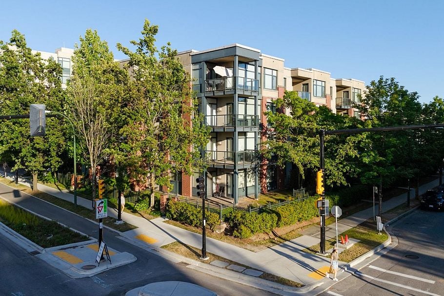 307 588 W 45th Avenue Vancouver, BC - 1
