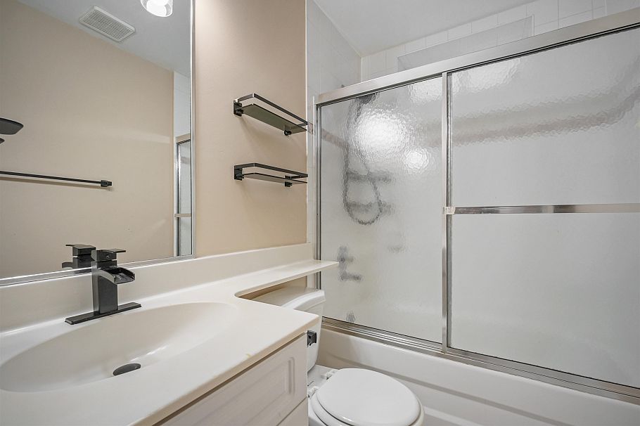 3978 Victoria Drive Vancouver, BC - 31