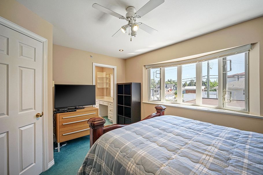 3978 Victoria Drive Vancouver, BC - 20