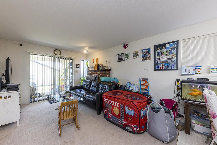 239 E 20th Street North Vancouver, BC - 27