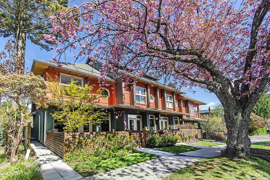 1181 E 19th Avenue Vancouver, BC - 1