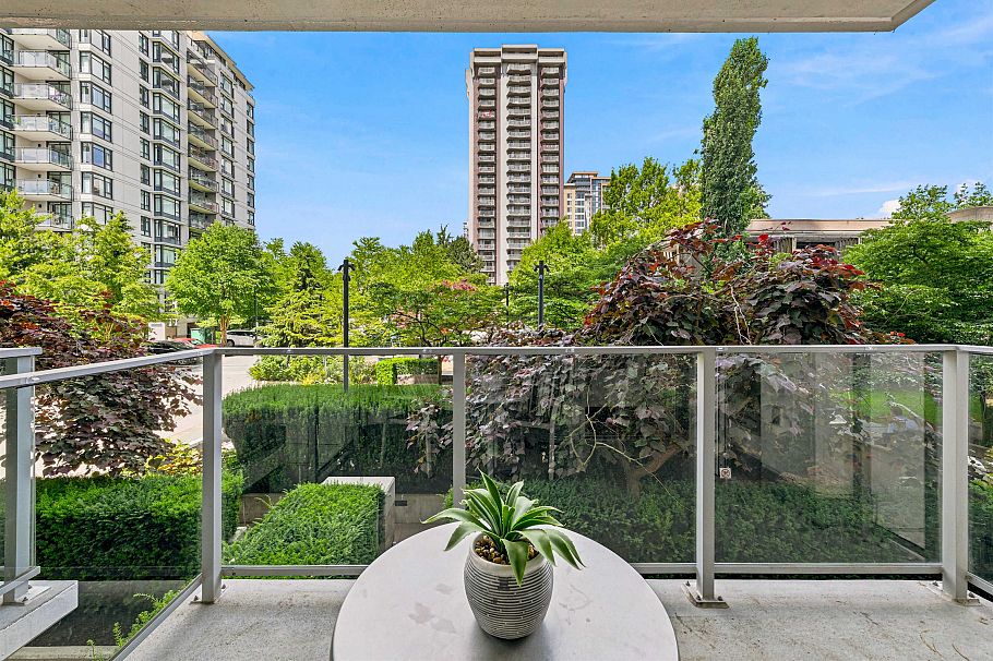 205 158 W 13th Street North Vancouver, BC - 27