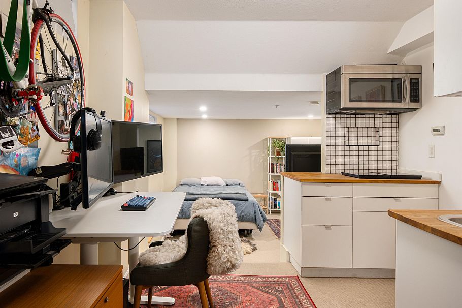 1732 E Georgia Street Vancouver, BC - 17
