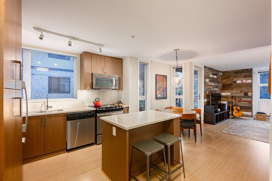 201 562 E 7th Avenue Vancouver, BC - 2