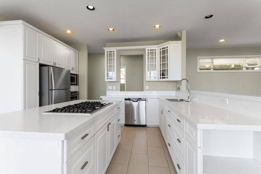 186 E Braemar Road Vancouver, BC - 19