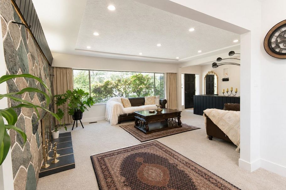 869 Clements Avenue North Vancouver, BC - 2