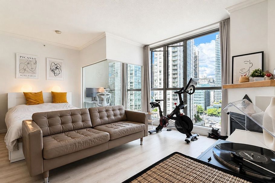 1702 928 Richards Street Vancouver, BC - 7