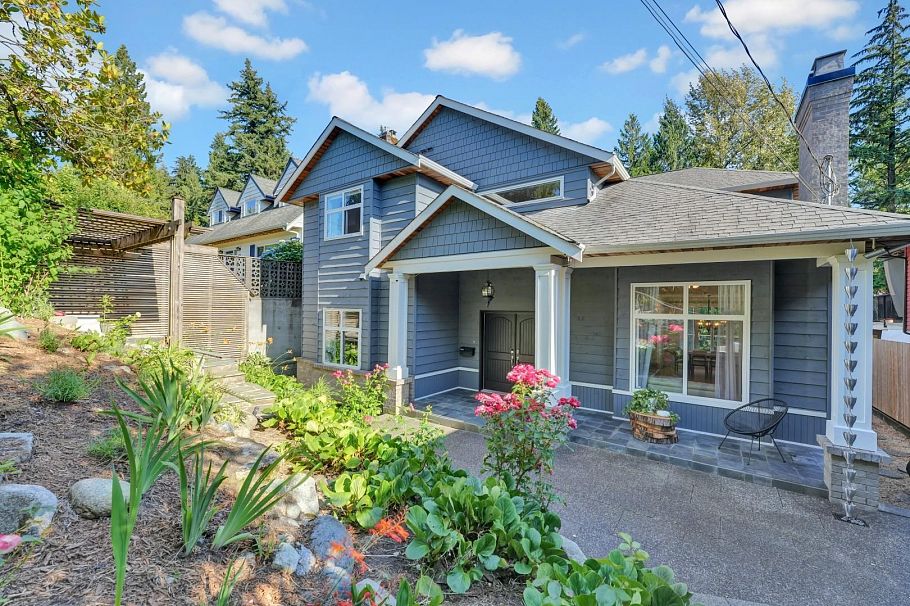 425 Tempe Crescent North Vancouver, BC - 1