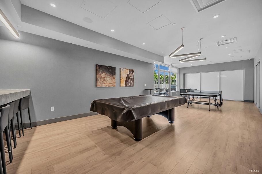2301 125 E 14th Street North Vancouver, BC - 29