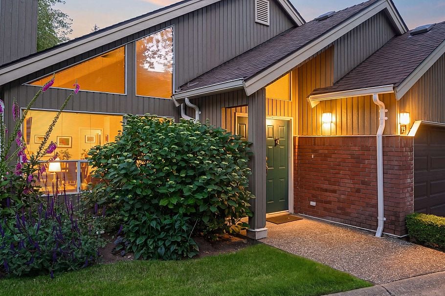 29 4055 Indian River Drive North Vancouver, BC - 3