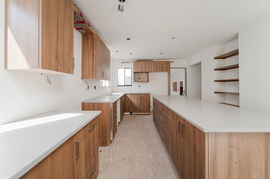 3974 W 10th Avenue Vancouver, BC - 20