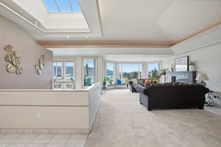 4493 Epps Avenue North Vancouver, BC - 12
