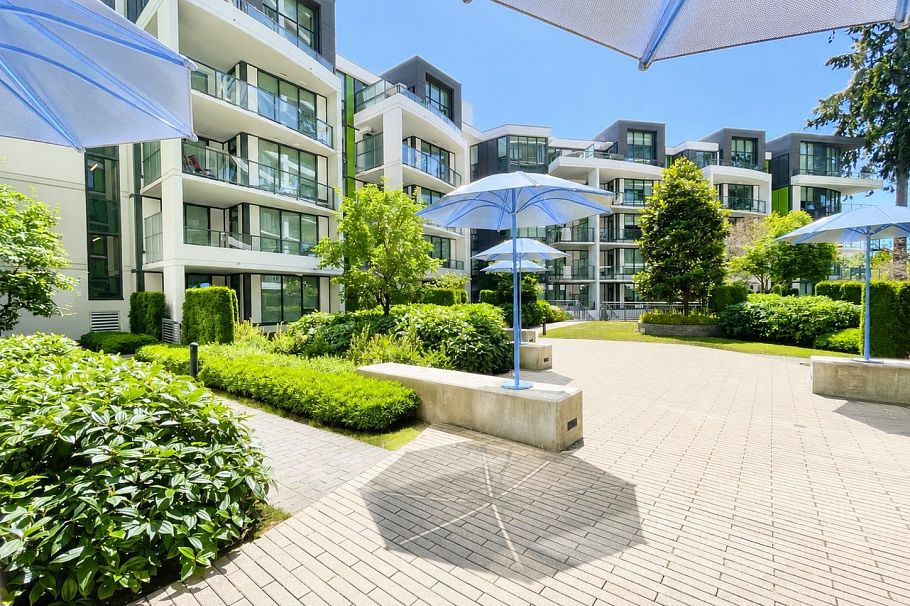 1305 3533 Ross Drive Vancouver, BC - 3