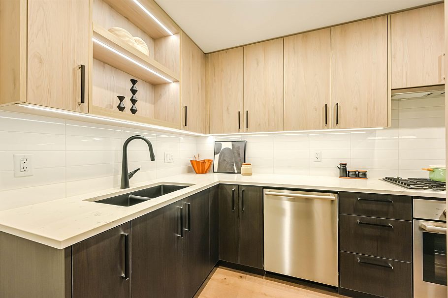 303 6859 Cambie Street Vancouver, BC - 9