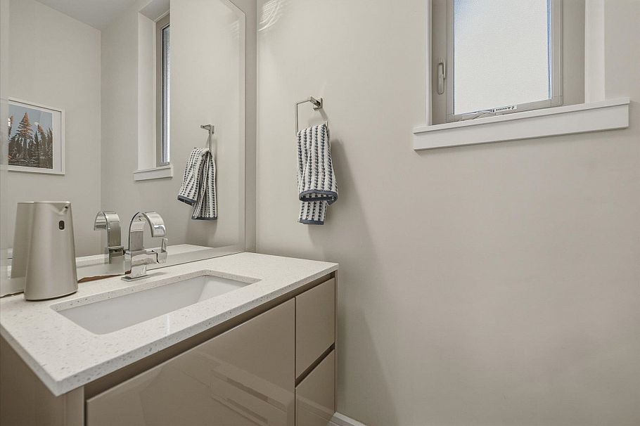 1181 E 19th Avenue Vancouver, BC - 17