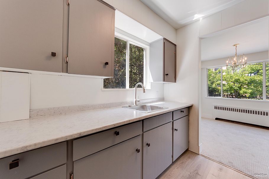 3 2255 W 40th Avenue Vancouver, BC - 12