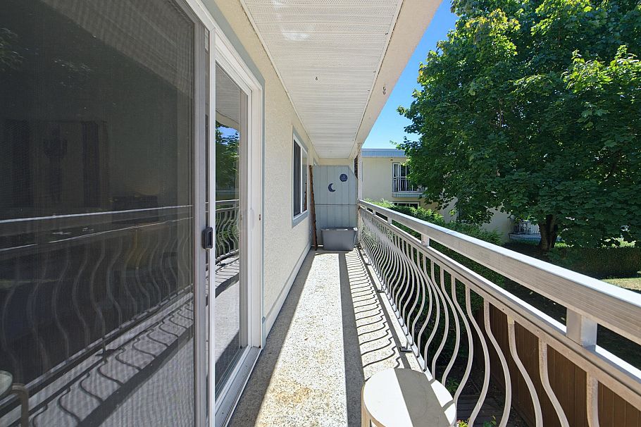 303 711 E 6th Street Vancouver, BC - 20