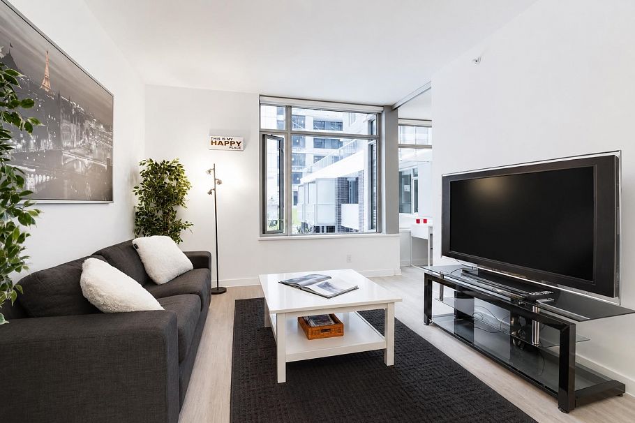 212 1661 Quebec Street Vancouver, BC - 1