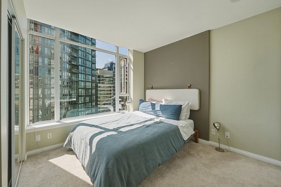 2106 1211 Melville Street Vancouver, BC - 14