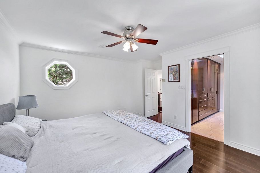 425 Tempe Crescent North Vancouver, BC - 26