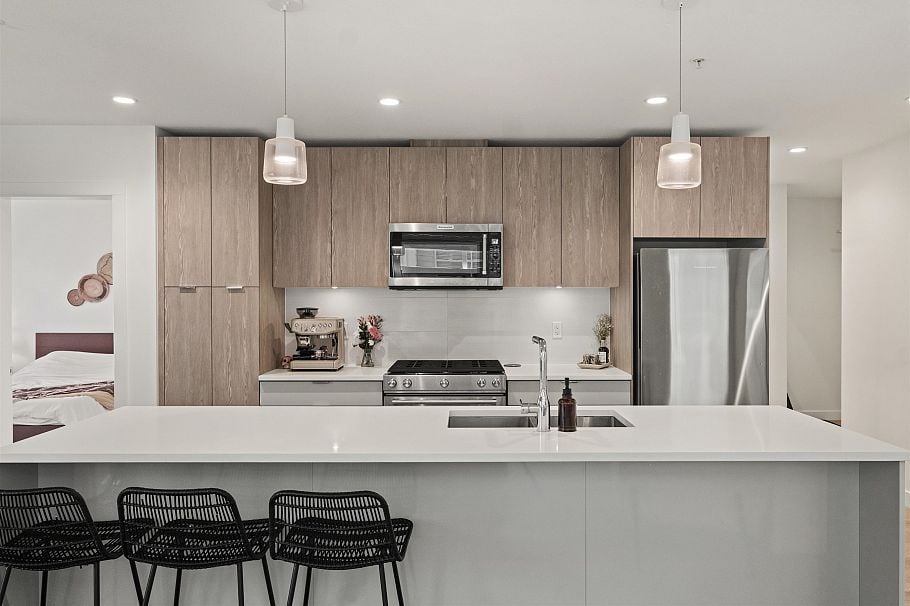 209 128 E 8th Street North Vancouver, BC - 9